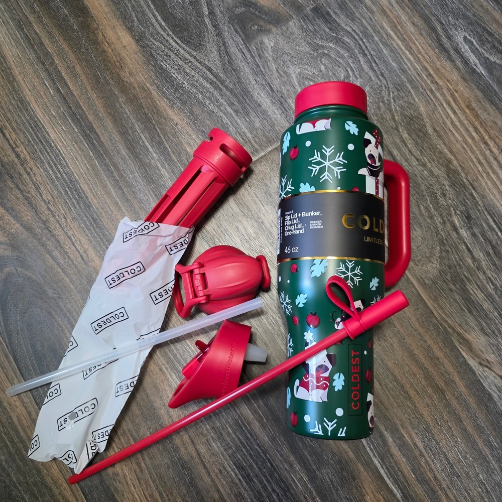 Coldest Limitless Ultra 46oz Water Bottle Deck the Paws Holiday Pug Limited Ed